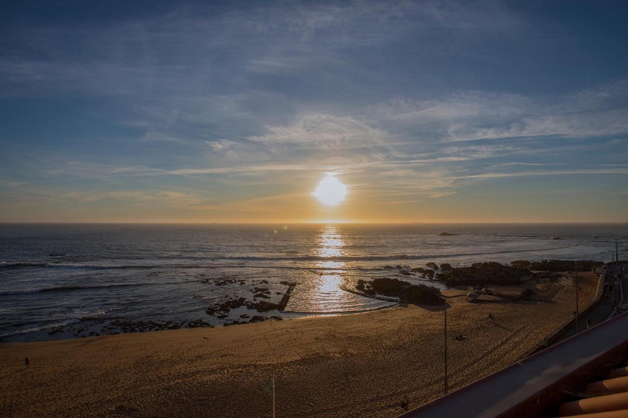 Liiiving In Porto - Luxury Beachfront Apartments Exterior foto