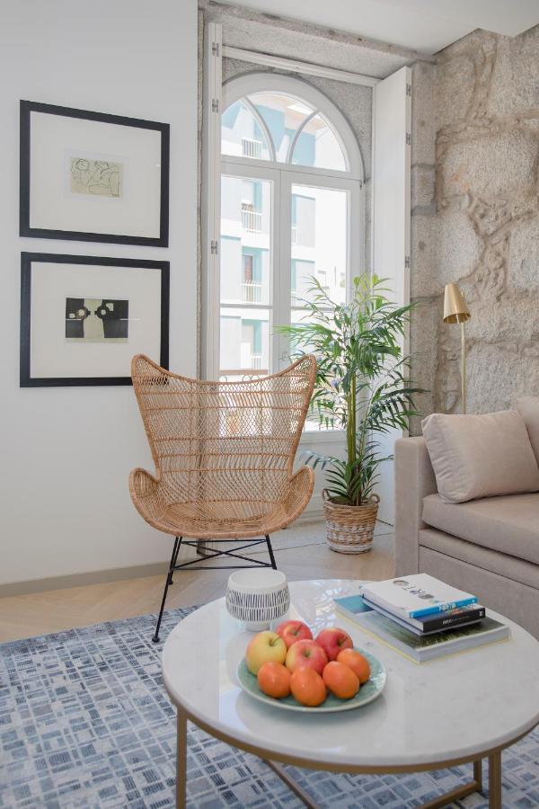 Liiiving In Porto - Luxury Beachfront Apartments Exterior foto