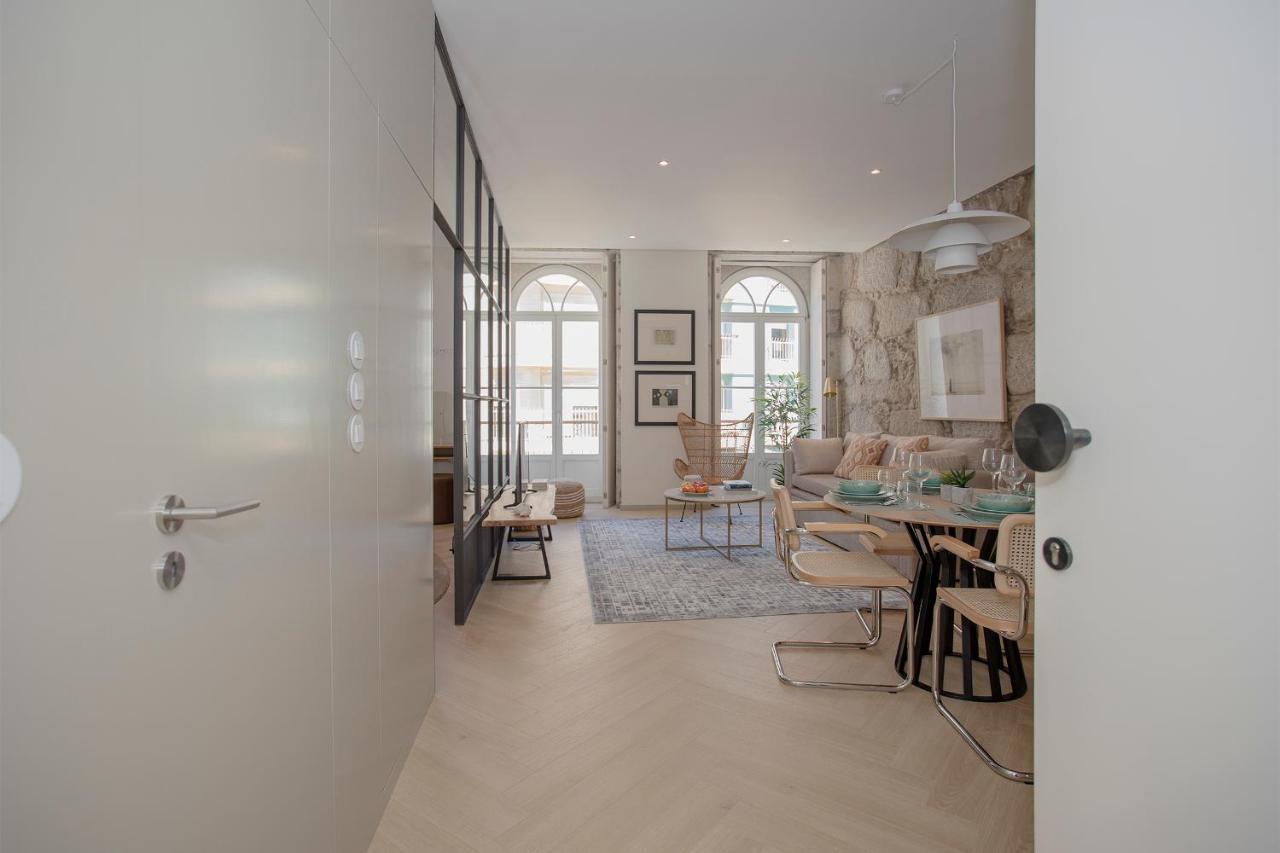 Liiiving In Porto - Luxury Beachfront Apartments Exterior foto
