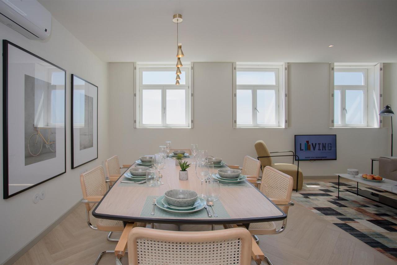 Liiiving In Porto - Luxury Beachfront Apartments Exterior foto
